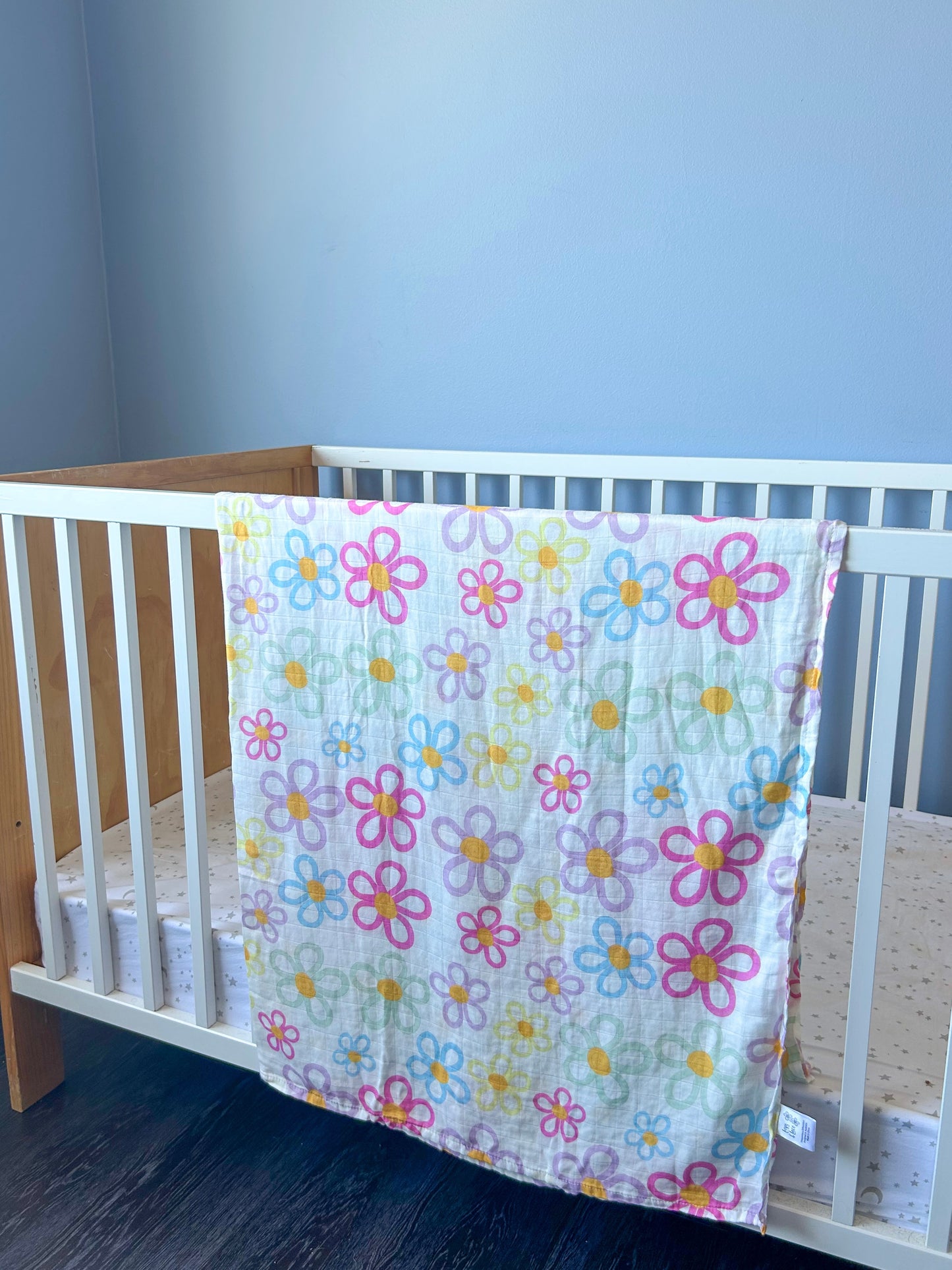 Daisy Muslin Swaddle