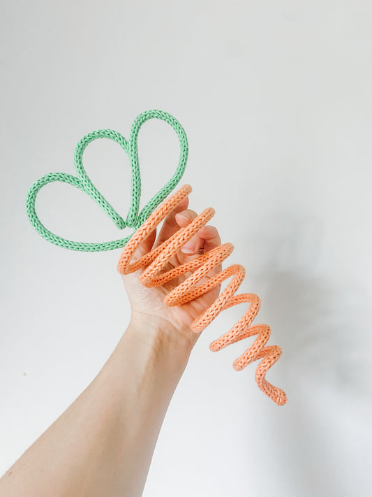 Knitted Carrots