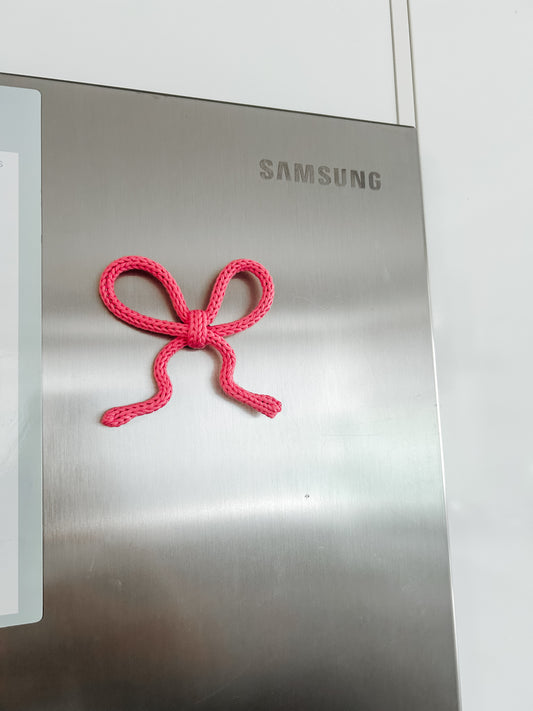 Knitted Bow Magnet