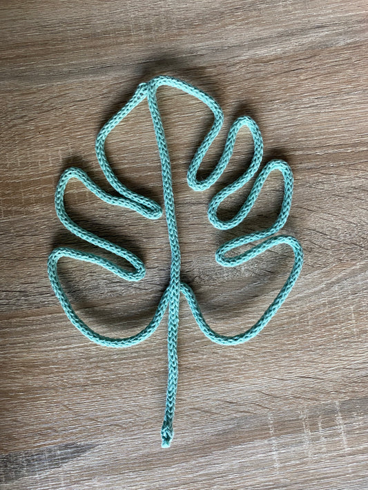 Knitted Monstera Leaf