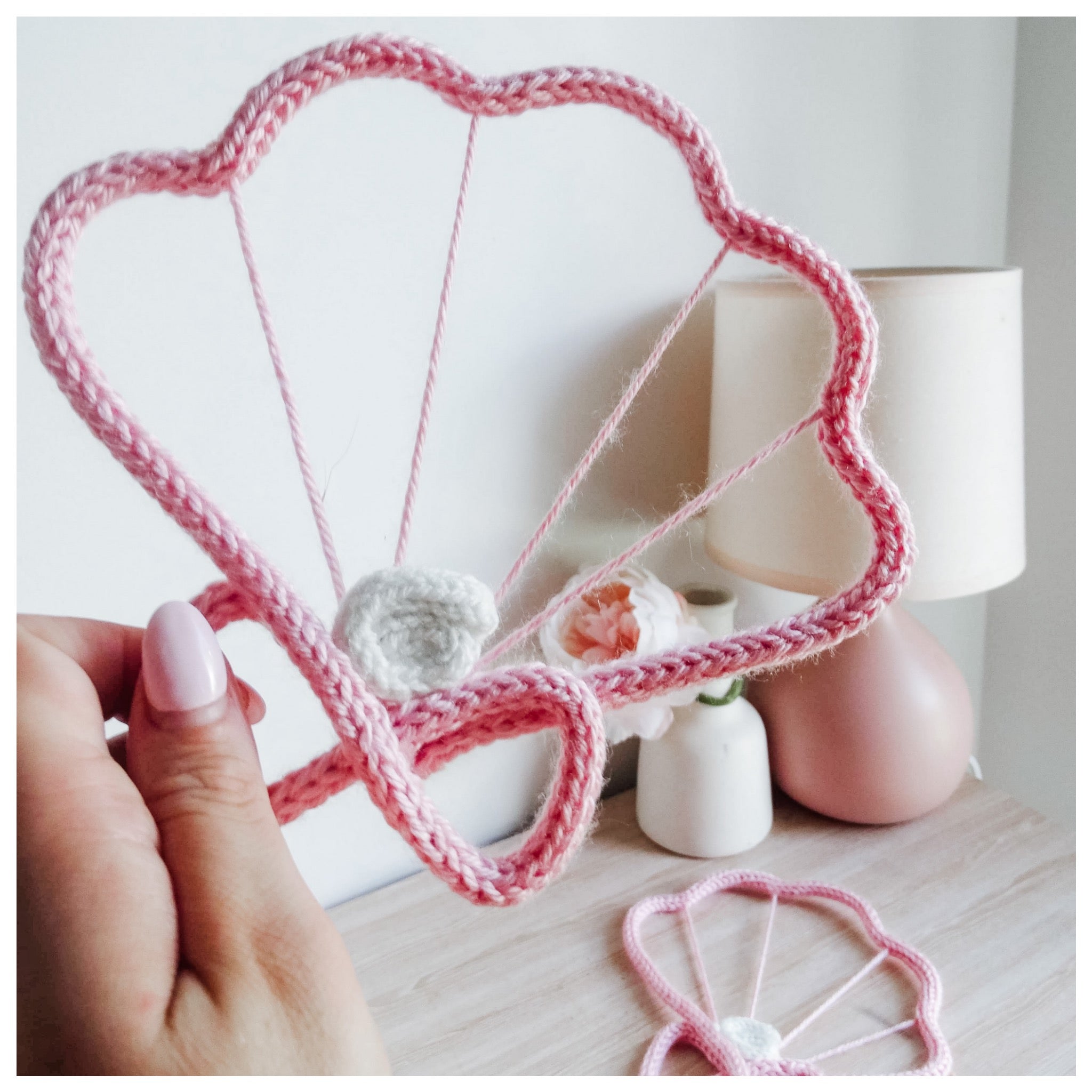 Knitted Clam Shell – Loops and Lace Store