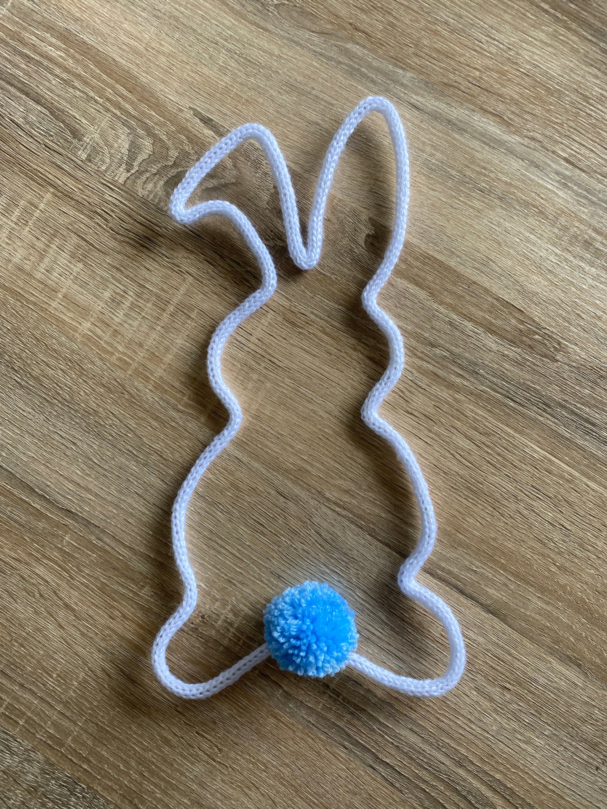 Knitted Bunny – Loops and Lace